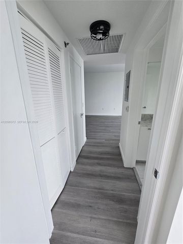 950 Brickell Bay Drive 3300, Miami, FL 33131