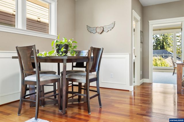 4697 Southampton Dr SE, Salem, OR 97302