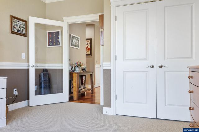 4697 Southampton Dr SE, Salem, OR 97302