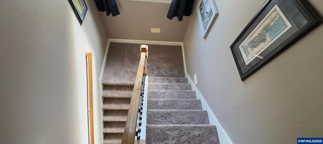 4697 Southampton Dr SE, Salem, OR 97302