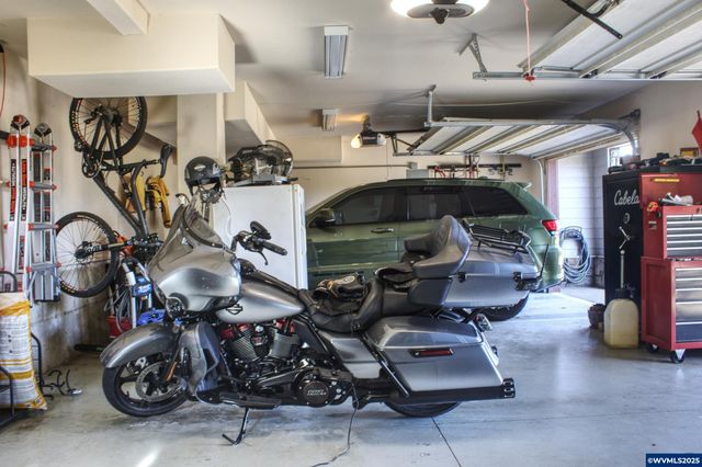 4697 Southampton Dr SE, Salem, OR 97302