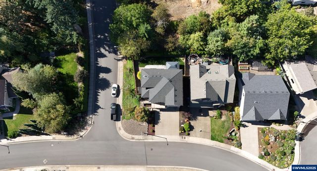 4697 Southampton Dr SE, Salem, OR 97302