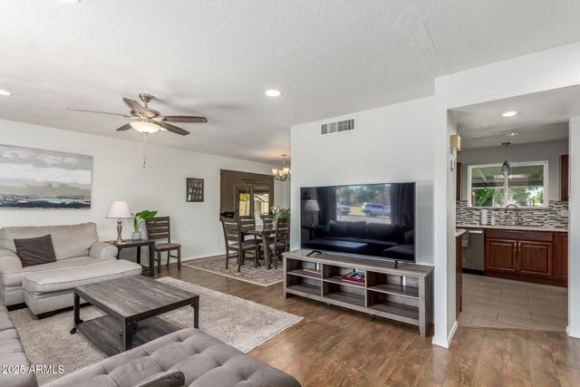 5014 S ELM Street, Tempe, AZ 85282