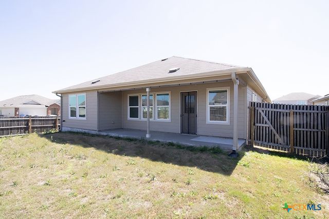 2700 San Martin Lane, Seguin, TX 78155