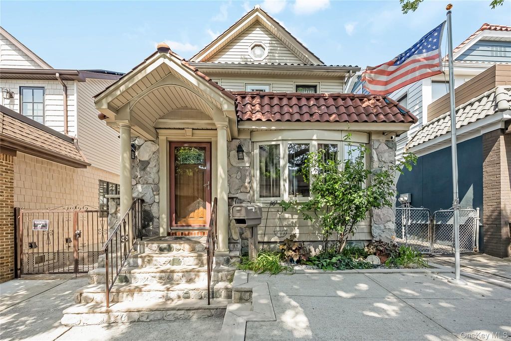 7815 Woodhaven Boulevard, Ridgewood, NY 11385