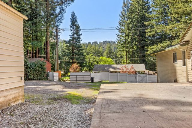 15666 Kings Creek Road, Boulder Creek, CA 95006