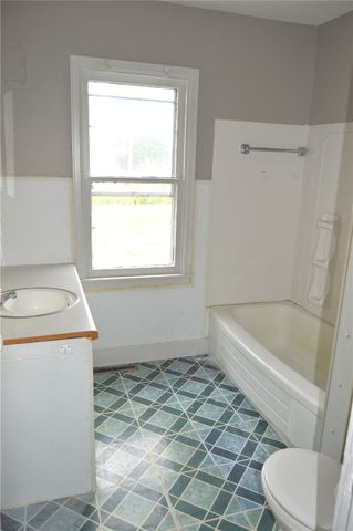 1014 A Avenue, Vinton, IA 52349