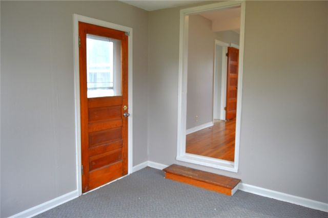 1014 A Avenue, Vinton, IA 52349