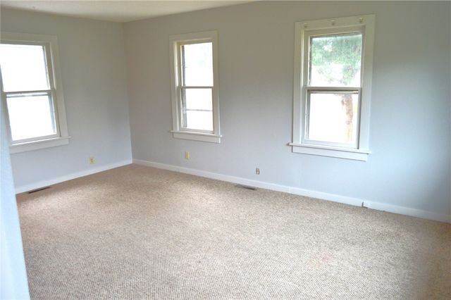 1014 A Avenue, Vinton, IA 52349