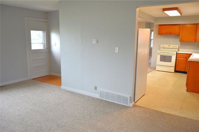 1014 A Avenue, Vinton, IA 52349