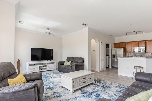 2717 VIA CIPRIANI 621B, Clearwater, FL 33764