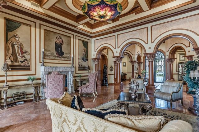 2717 VIA CIPRIANI 621B, Clearwater, FL 33764