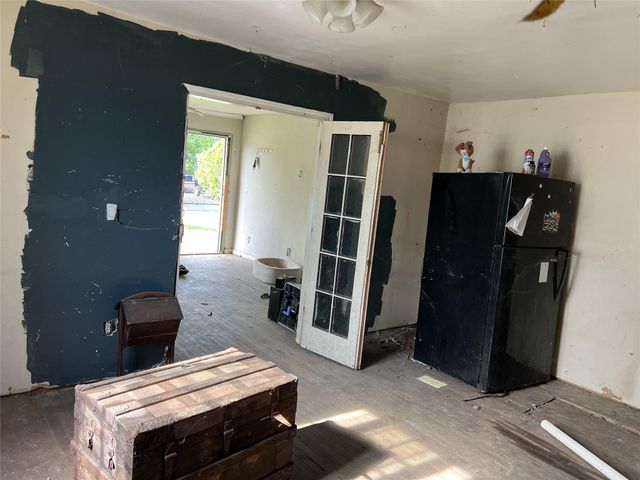 10138 Palestine Street, Houston, TX 77029