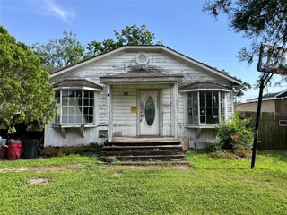 10138 Palestine Street, Houston, TX 77029