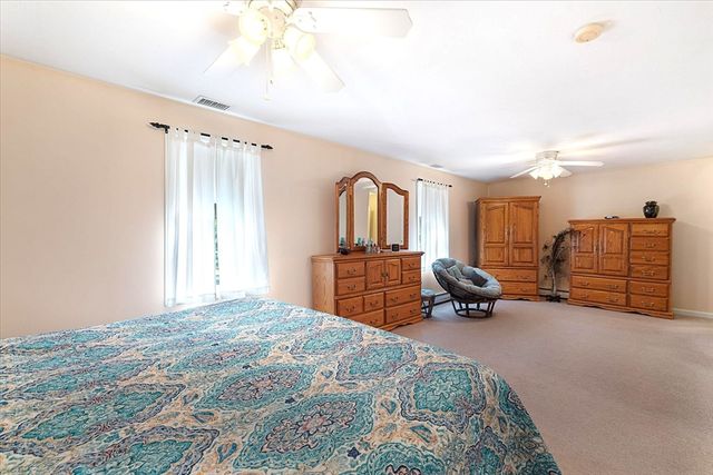 43 Servant Way, Southbridge, MA 01550