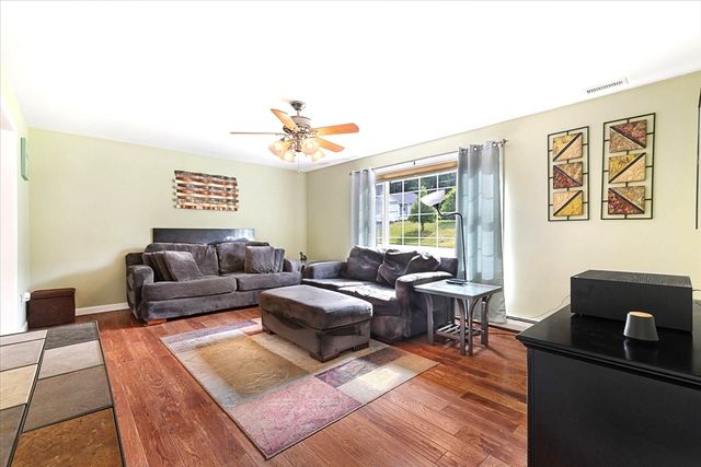 43 Servant Way, Southbridge, MA 01550
