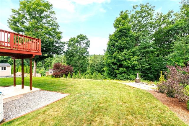 43 Servant Way, Southbridge, MA 01550