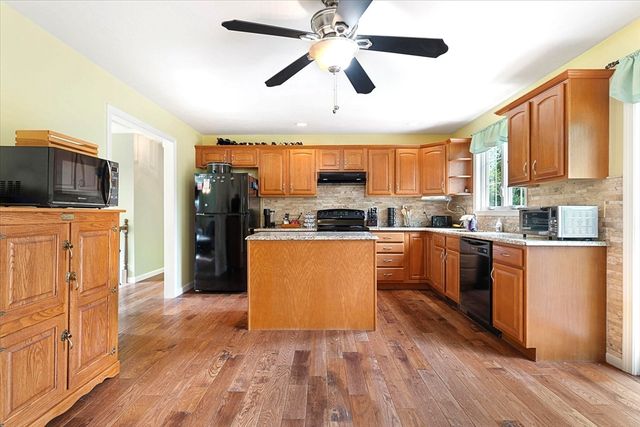 43 Servant Way, Southbridge, MA 01550