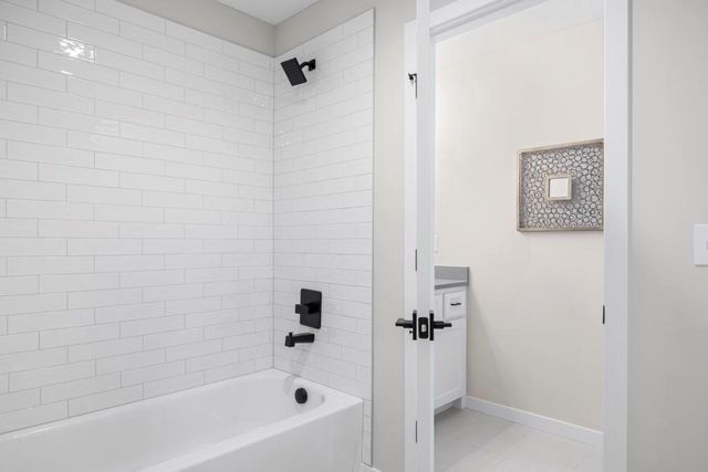 12514 W 184th Terrace, Overland Park, KS 66013