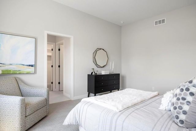 12514 W 184th Terrace, Overland Park, KS 66013