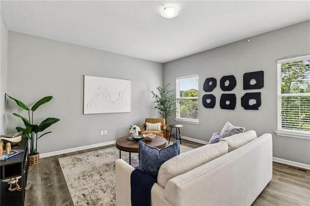 802 Pampas Street, Pleasant Hill, MO 64080