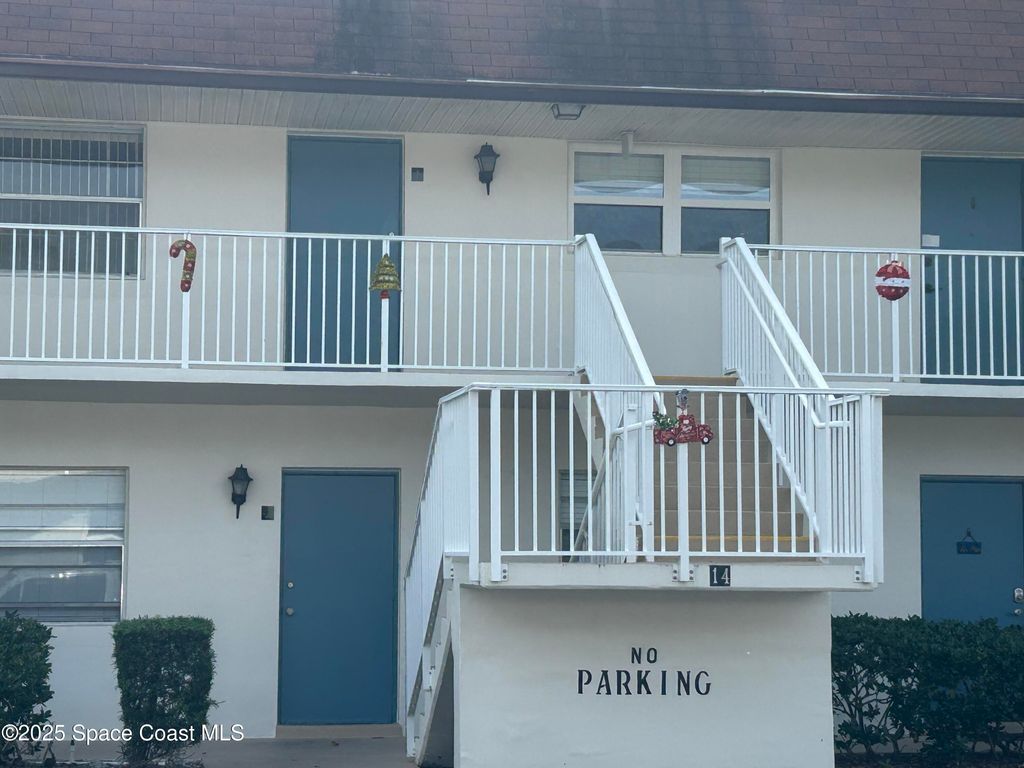 141 Aquarius Way 14-I, Cape Canaveral, FL 32920