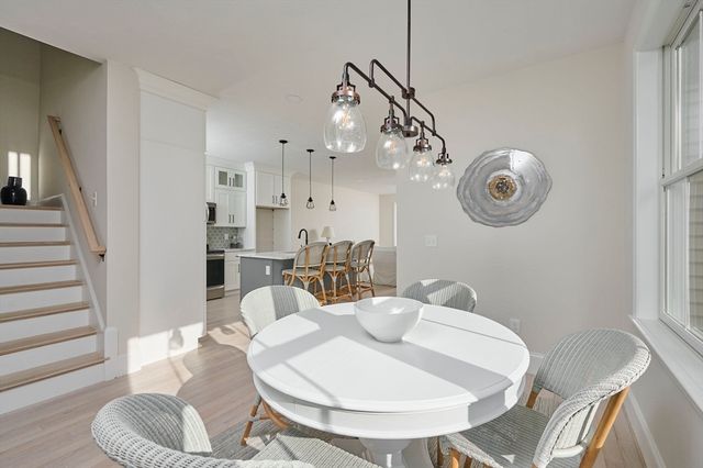 16 Metacomet Rd 16, West Bridgewater, MA 02379