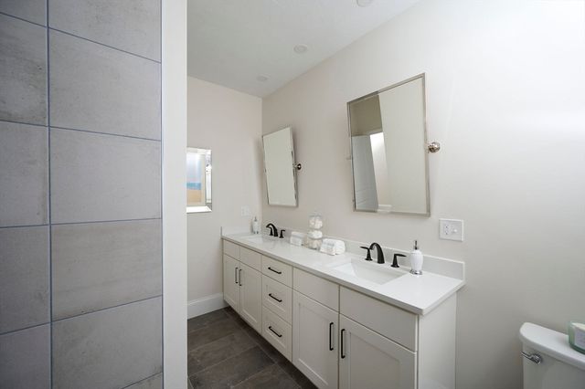 16 Metacomet Rd 16, West Bridgewater, MA 02379