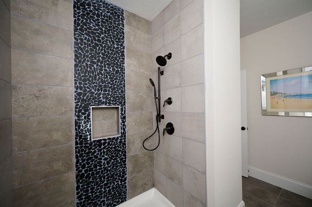 16 Metacomet Rd 16, West Bridgewater, MA 02379