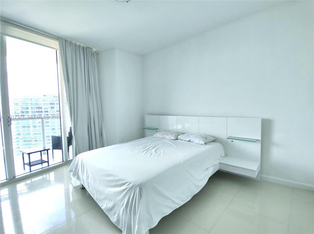 465 Brickell Ave 5004, Miami, FL 33131