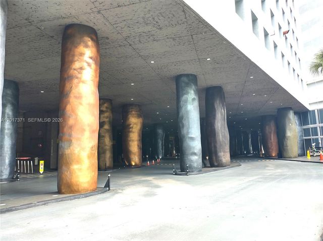 465 Brickell Ave 5004, Miami, FL 33131