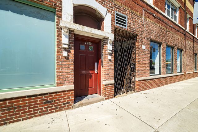 3906 W Belmont Avenue 1, Chicago, IL 60618