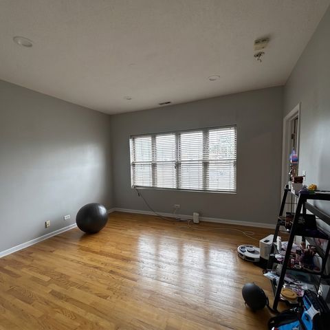 3906 W Belmont Avenue 1, Chicago, IL 60618