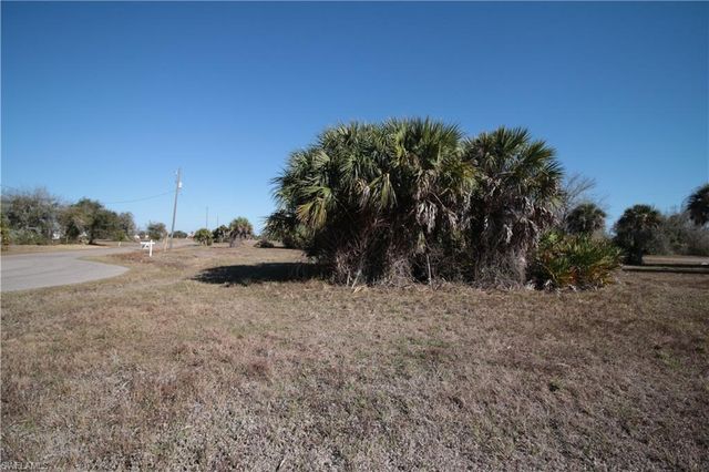 1 Hull CT, Placida, FL 33946