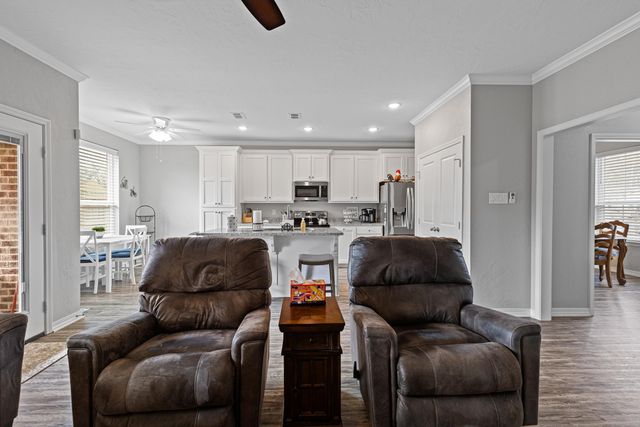 170 Highland Forest, Gilmer, TX 75644