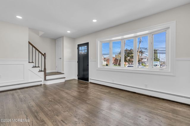 552 Ridgeway Avenue, South Amboy, NJ 08879
