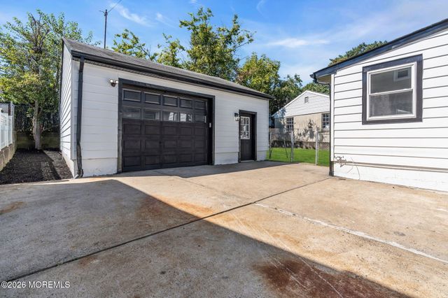 552 Ridgeway Avenue, South Amboy, NJ 08879