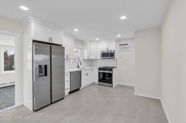 552 Ridgeway Avenue, South Amboy, NJ 08879