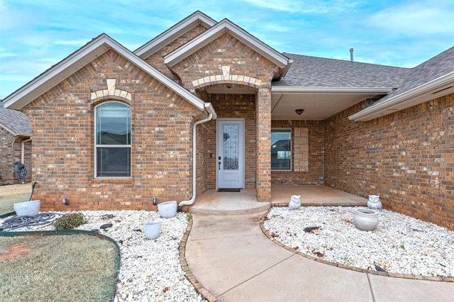 3440 Lakeside Drive, Oklahoma City, OK 73160