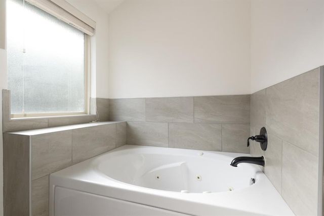 3440 Lakeside Drive, Oklahoma City, OK 73160