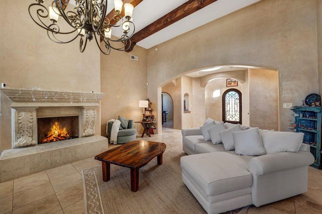 2200 Via Seville Road NW, Albuquerque, NM 87104