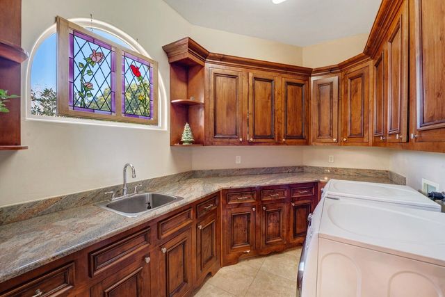 2200 Via Seville Road NW, Albuquerque, NM 87104