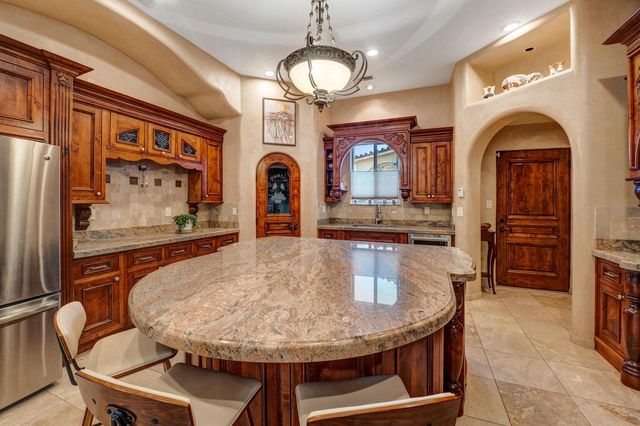 2200 Via Seville Road NW, Albuquerque, NM 87104