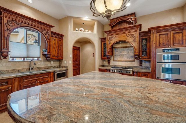 2200 Via Seville Road NW, Albuquerque, NM 87104