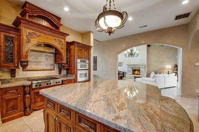 2200 Via Seville Road NW, Albuquerque, NM 87104