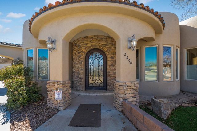 2200 Via Seville Road NW, Albuquerque, NM 87104