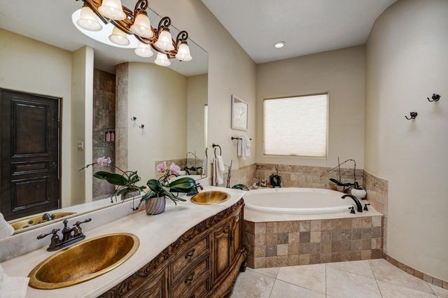 2200 Via Seville Road NW, Albuquerque, NM 87104