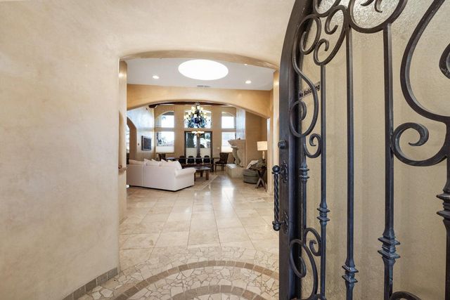 2200 Via Seville Road NW, Albuquerque, NM 87104