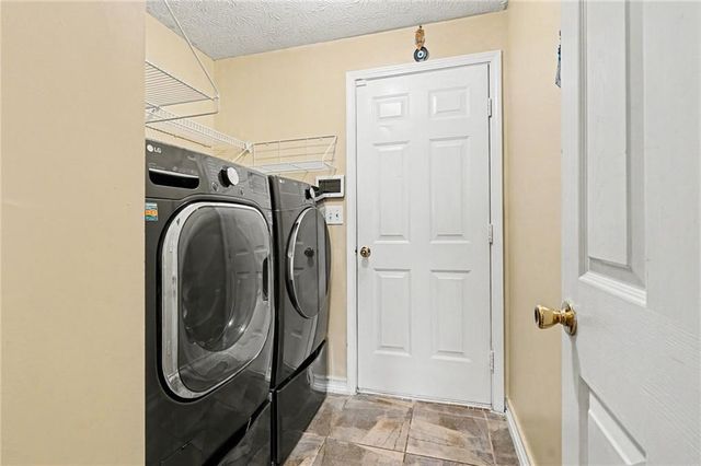 2130 Saint Thomas Way, Suwanee, GA 30024