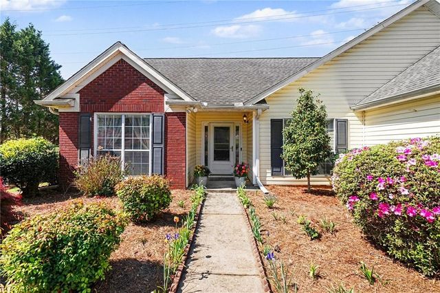 2130 Saint Thomas Way, Suwanee, GA 30024